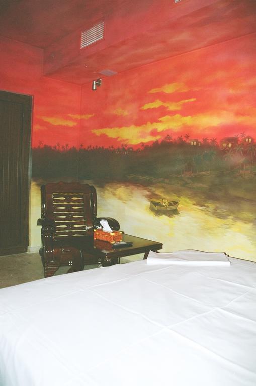 Motel Acapulco エレバン エクステリア 写真