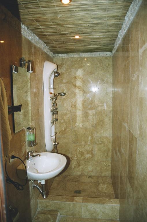 Motel Acapulco エレバン エクステリア 写真