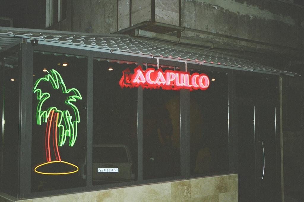 Motel Acapulco エレバン エクステリア 写真