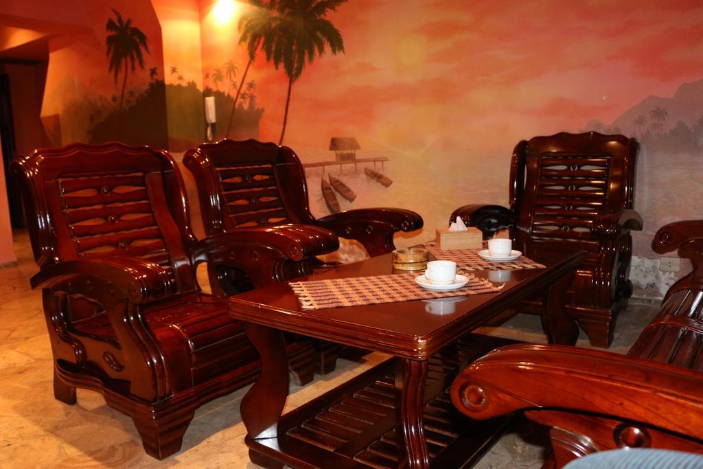 Motel Acapulco エレバン エクステリア 写真